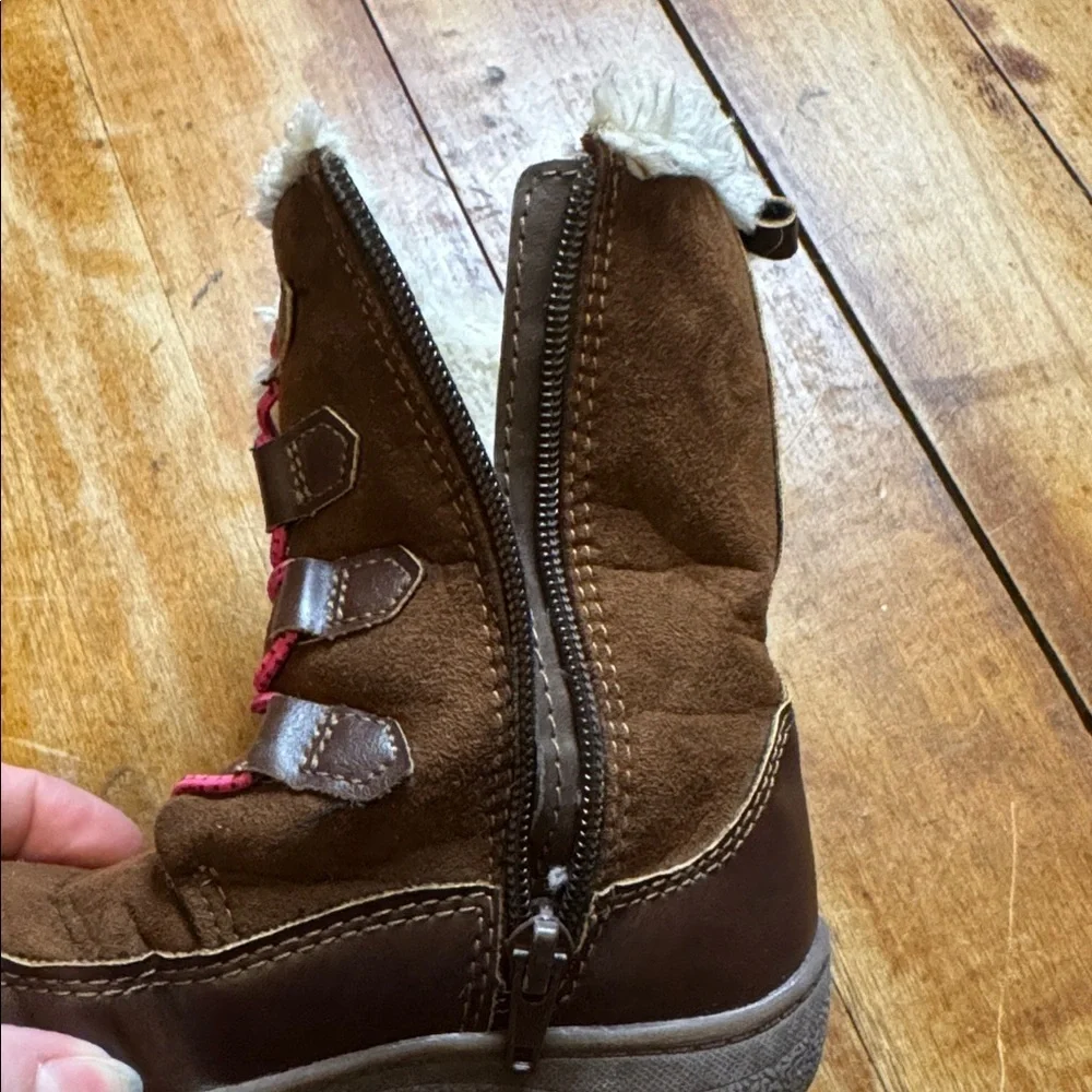 Oshkosh Brown Pink Winter Boots with Faux Fur lining size 10 zippered sides